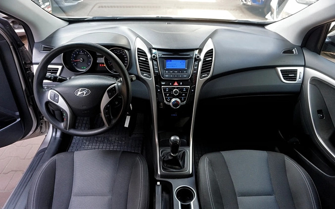 Hyundai I30 cena 48900 przebieg: 74800, rok produkcji 2016 z Golczewo małe 742